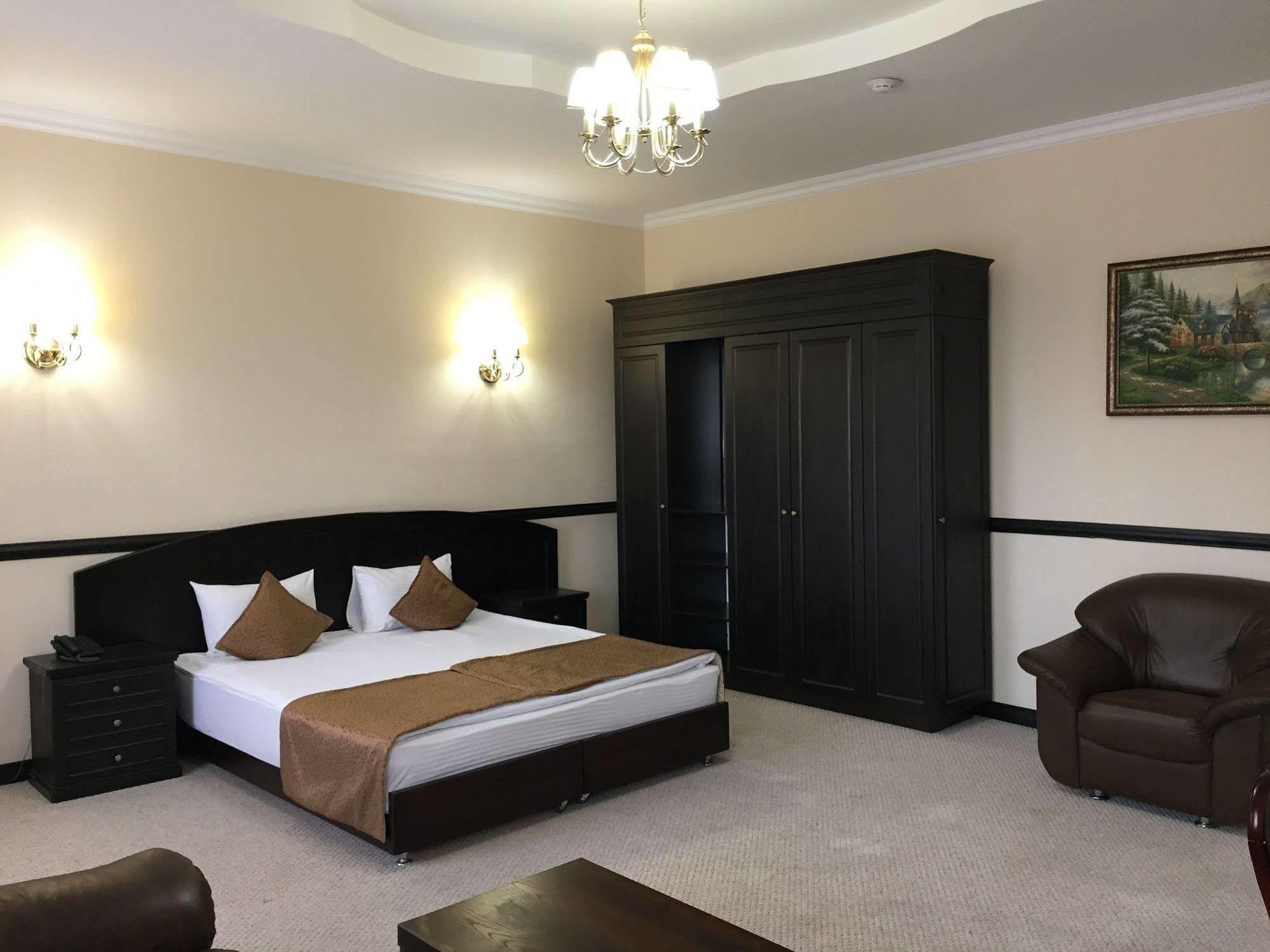 Belon Life Hotel Αστάνα Εξωτερικό φωτογραφία