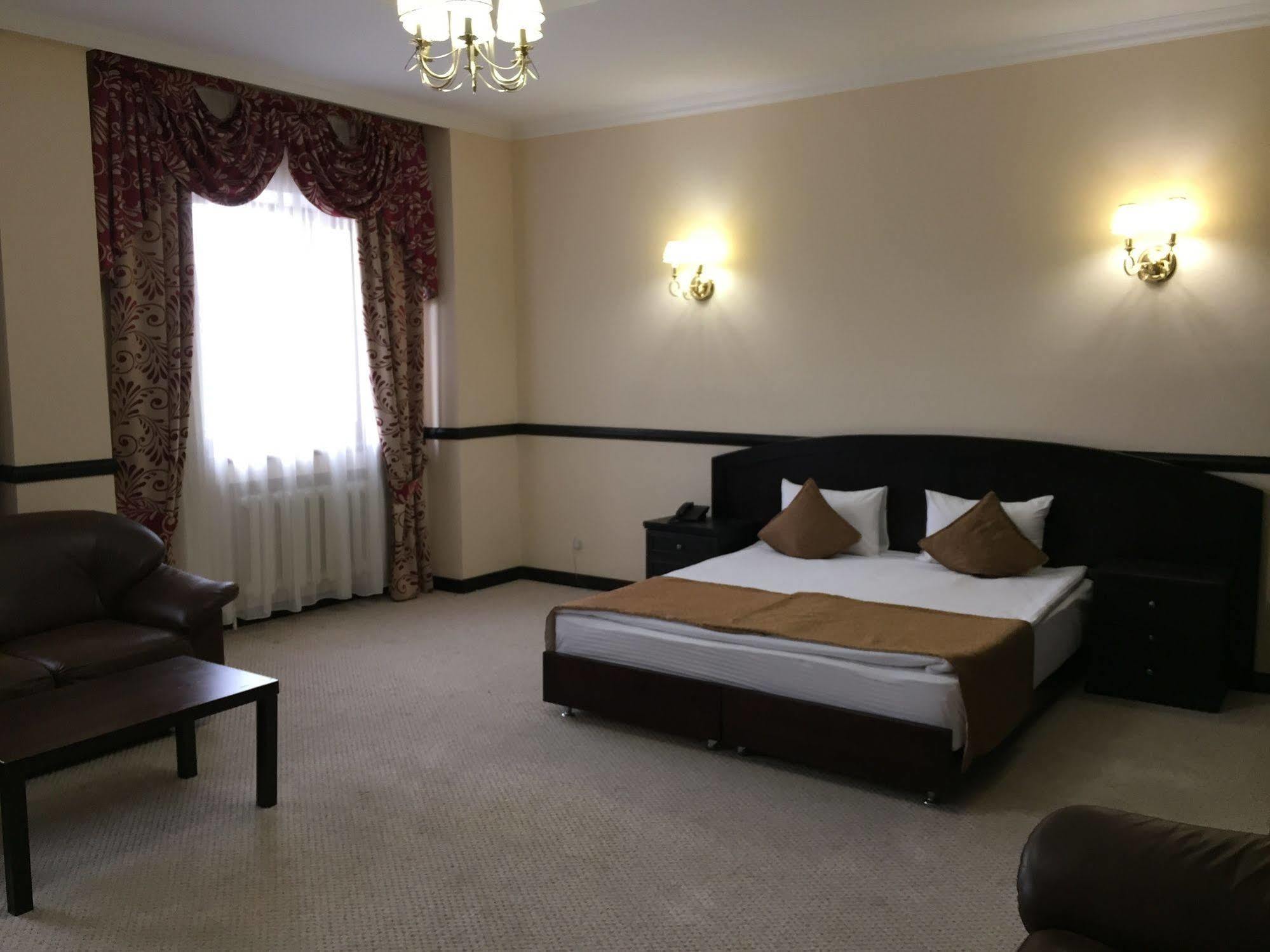 Belon Life Hotel Αστάνα Εξωτερικό φωτογραφία